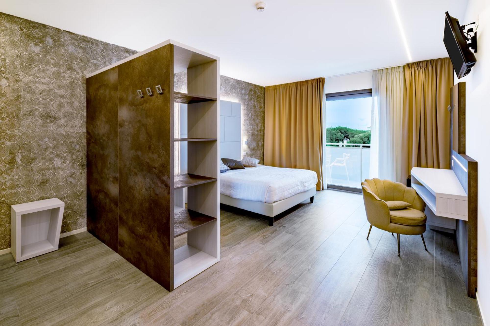 Hotel Franz Бибионе Экстерьер фото